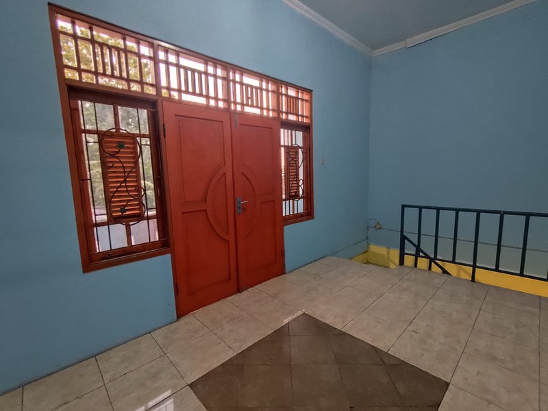 Rumah 2 Lantai Dekat Rsud Sleman Hunian Asri Dengan Halaman Luas & Strategis, Caturharjo, Sleman