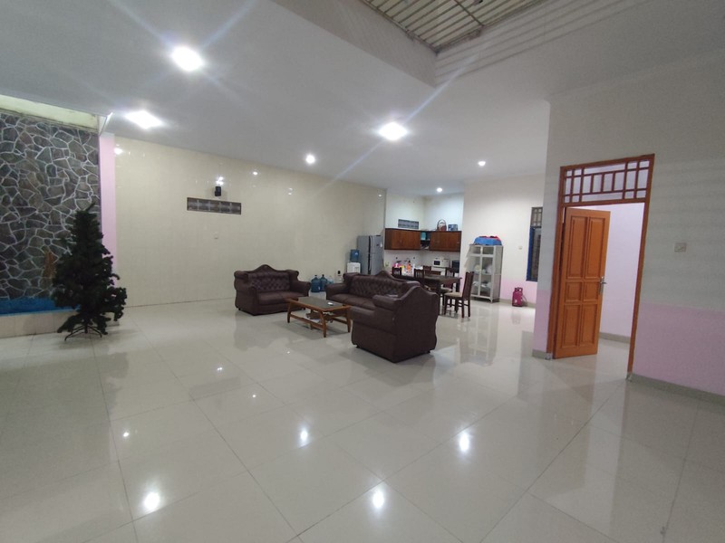 Rumah 2 Lantai Dekat Rsud Sleman Hunian Asri Dengan Halaman Luas & Strategis, Caturharjo, Sleman