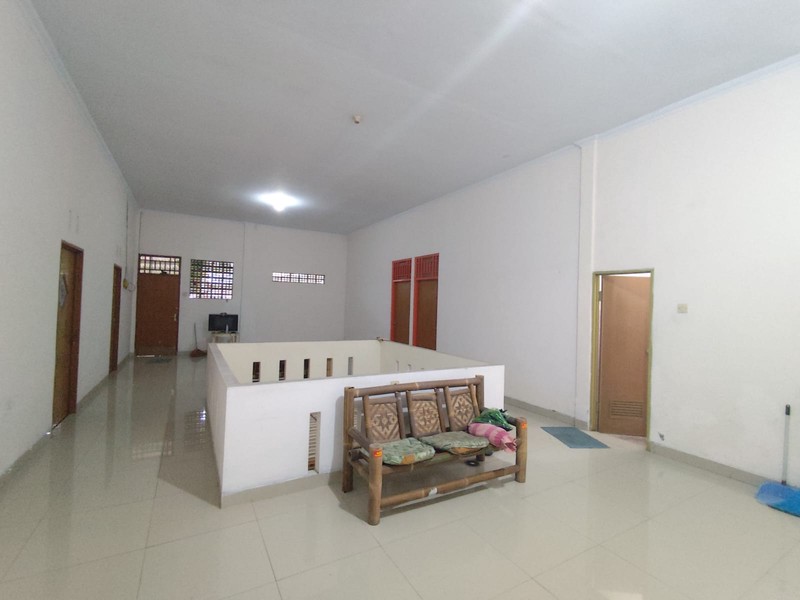 Rumah 2 Lantai Dekat Rsud Sleman Hunian Asri Dengan Halaman Luas & Strategis, Caturharjo, Sleman