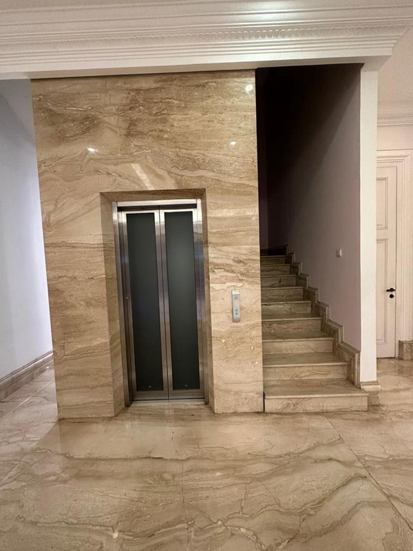 For rent Luxury house for rent in Senopati area