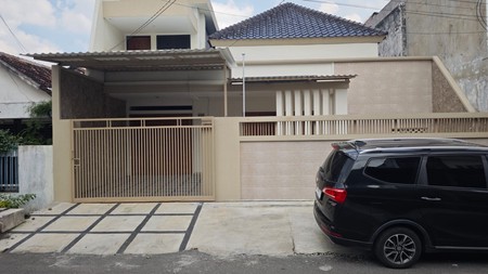 Disewakan 300 m2 Rumah Ngagel Jaya Tengah Surabaya Timur Dekat Pucang, Baratajaya , Raya Manyar