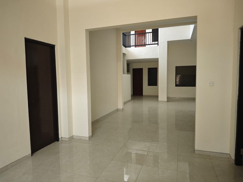 Disewakan 300 m2 Rumah Ngagel Jaya Tengah Surabaya Timur Dekat Pucang, Baratajaya , Raya Manyar