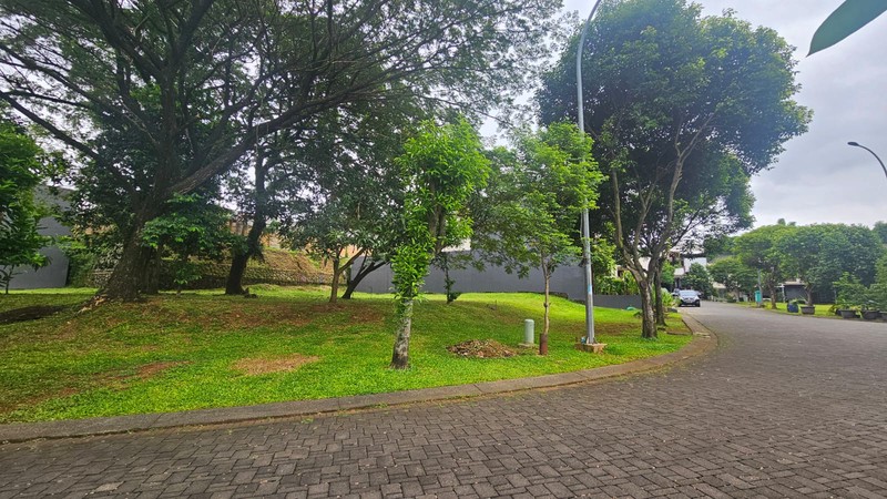 Kavling Sudut Siap Bangun di Delatinos BSD Dekat Stasiun Kereta Api