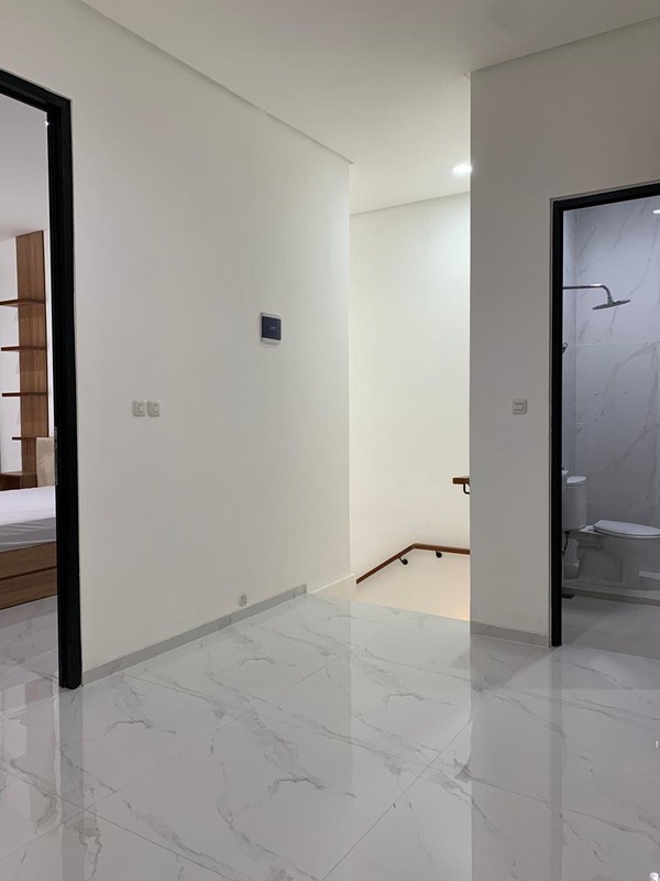 Rumah Bagus, Brand New, Cantik Siap huni di Bintaro 