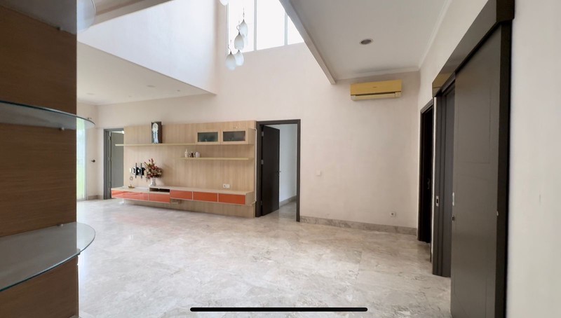 Rumah Full Renovasi di De Park BSD Dekat Sekolah dan Mall