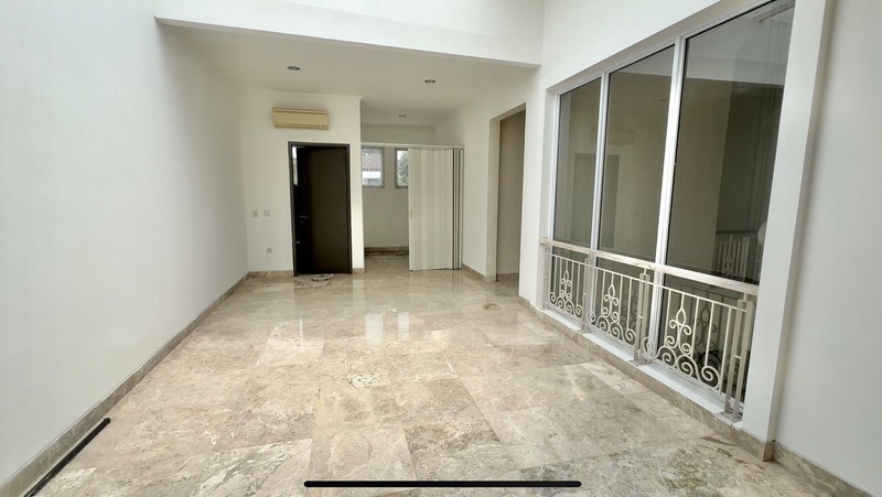 Rumah Full Renovasi di De Park BSD Dekat Sekolah dan Mall