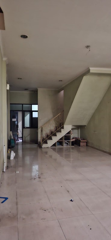 Ruko 4 1/2 Lantai, Di Tebet