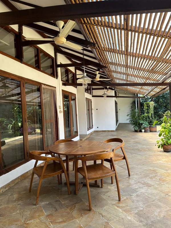 For rent Rumah Asri dan Nyaman untuk disewakan daerah kemang