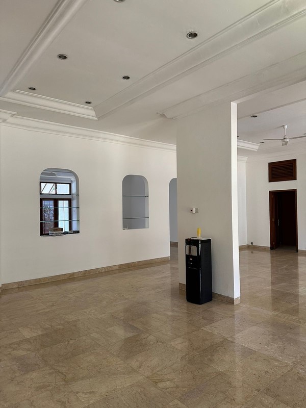 For rent Rumah Asri dan Nyaman untuk disewakan daerah kemang