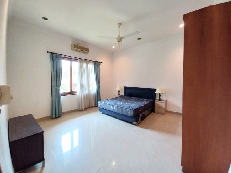 House for Rent Pejaten Area