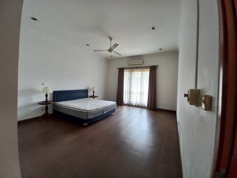 House for Rent Pejaten Area