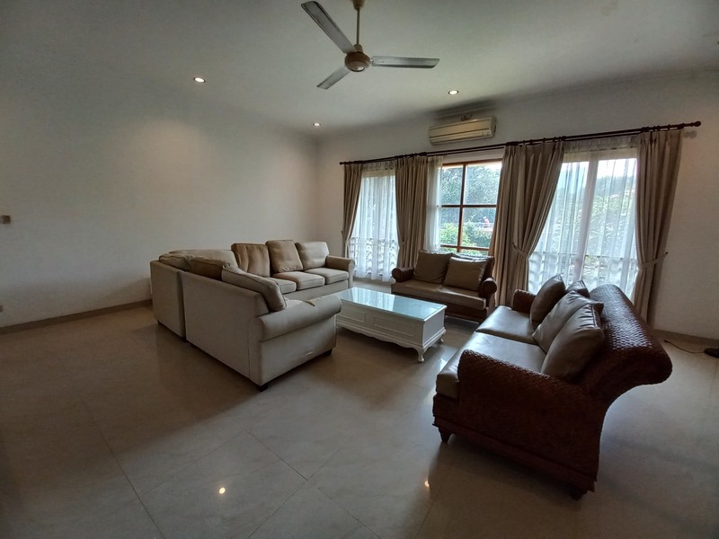 House for Rent Pejaten Area