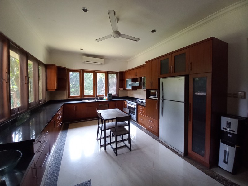 House for Rent Pejaten Area