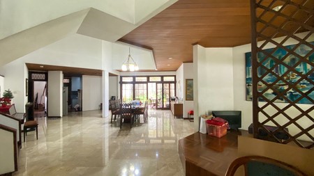 Bintaro Sektor 1 Rumah Luas 835 Taman Luas Siap Huni