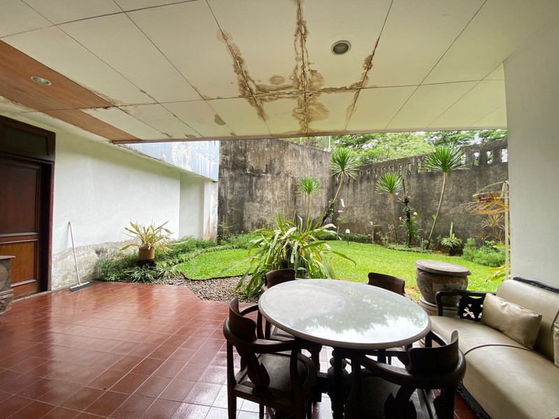 Bintaro Sektor 1 Rumah Luas 835 Taman Luas Siap Huni