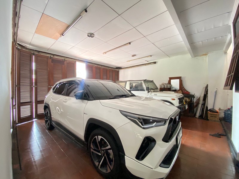 Bintaro Sektor 1 Rumah Luas 835 Taman Luas Siap Huni