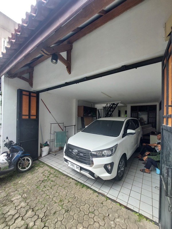 Rumah 2 Lantai Siap Huni dengan Hunian Nyaman dan Strategis @Cipete