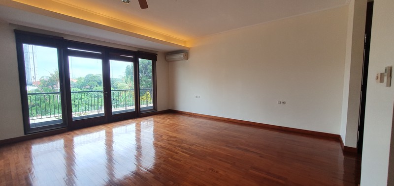 House for rent in Pejaten area "Price Can Be Negotiable"