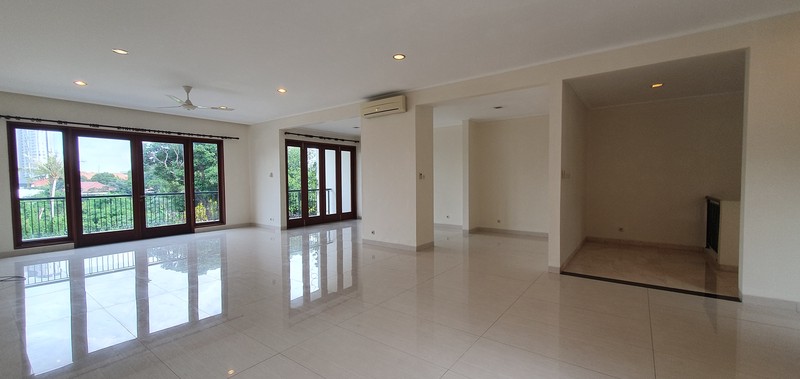 House for rent in Pejaten area "Price Can Be Negotiable"