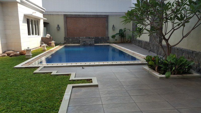 for rent Excellent House in Pejaten Barat