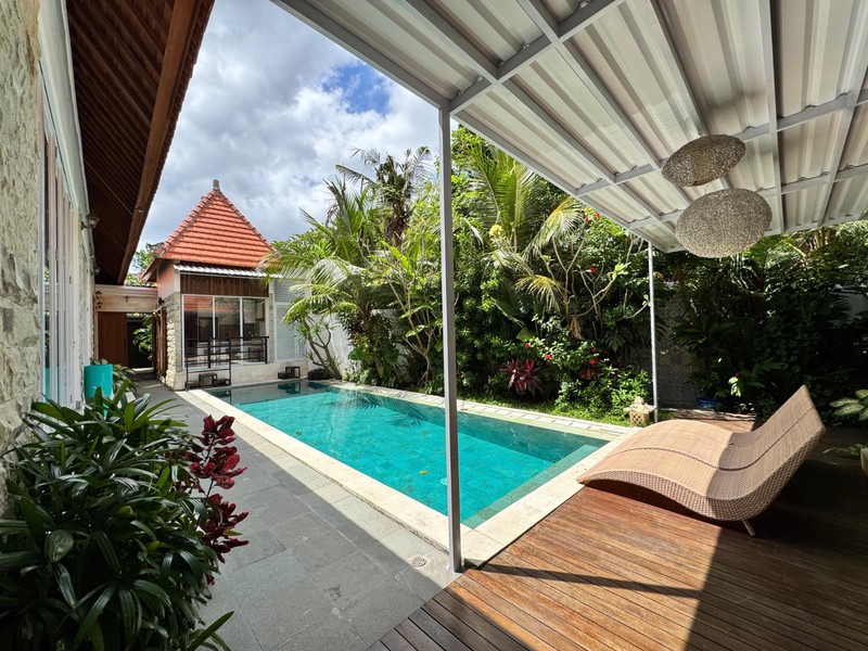 DIJUAL VILLA MEWAH DI BUMBAK, UMALAS - BALI