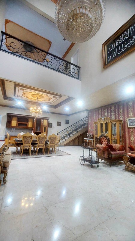 Rumah Asri, Nyaman, 2 Lantai, Bagus, dalam Cluster Elite di Bintaro 