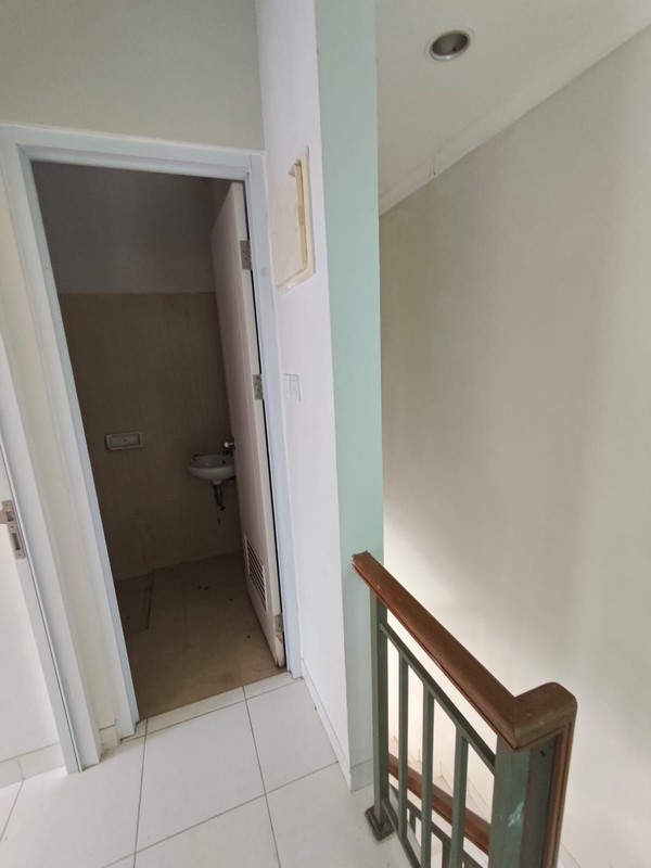 Rumah 2 lantai siap huni di Arcadia Village Gading Serpong