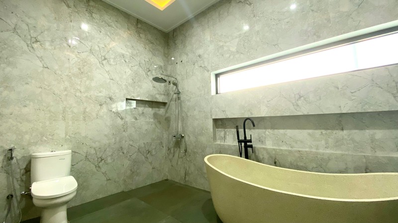 Exclusive Tropical House Bintaro Jaya Sektor 9