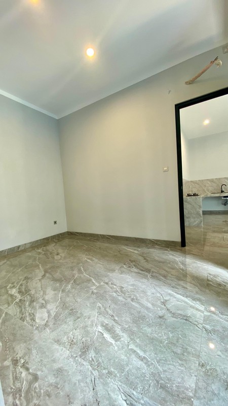 Exclusive Tropical House Bintaro Jaya Sektor 9