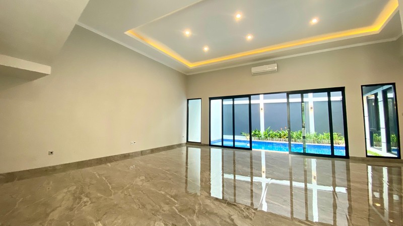 Exclusive Tropical House Bintaro Jaya Sektor 9