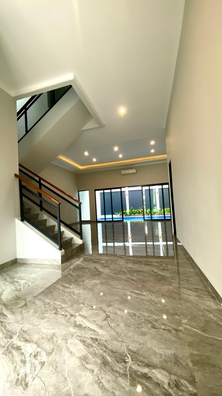 Exclusive Tropical House Bintaro Jaya Sektor 9