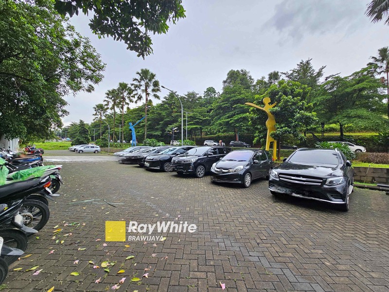Ruko di Cinere Terrace Commercial, Depok, 3 lantai, dekat tol Desari
