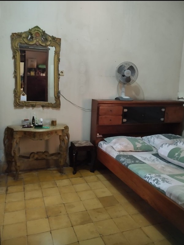 DIJUAL RUMAH TUA HITUNG TANAH - TEBET TIMUR, JAKARTA SELATAN