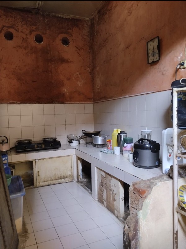 DIJUAL RUMAH TUA HITUNG TANAH - TEBET TIMUR, JAKARTA SELATAN