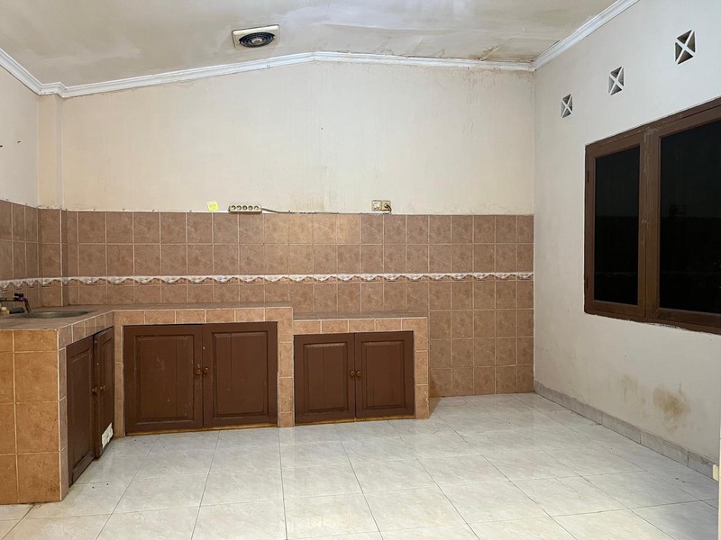 Dijual rumah di Taman Borobudur 1 perum 2 Karawaci Tangerang