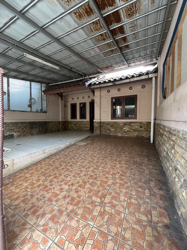 Dijual rumah di Taman Borobudur 1 perum 2 Karawaci Tangerang