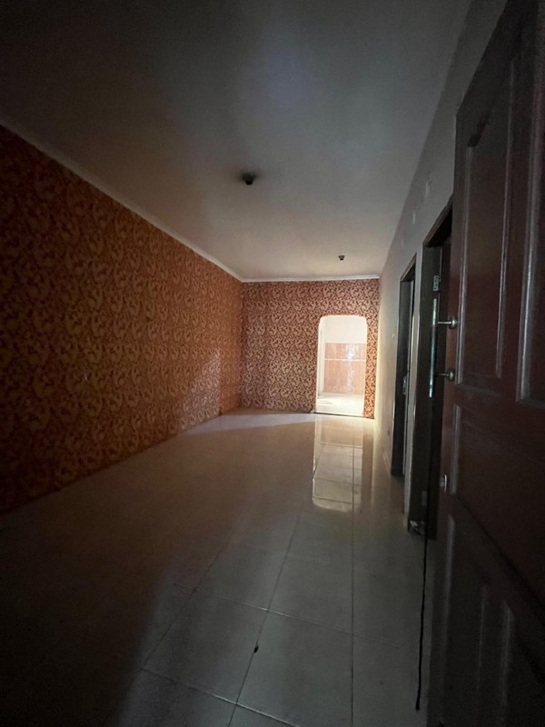 Dijual rumah di Taman Borobudur 1 perum 2 Karawaci Tangerang