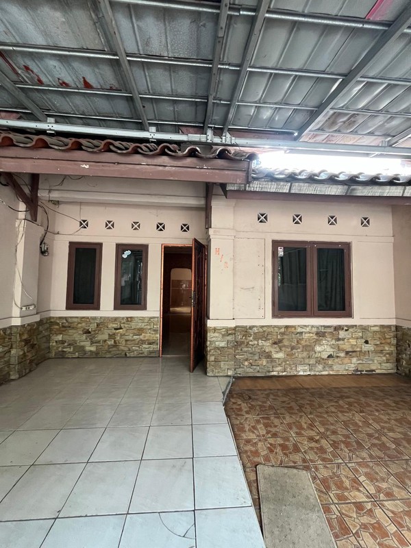 Dijual rumah di Taman Borobudur 1 perum 2 Karawaci Tangerang