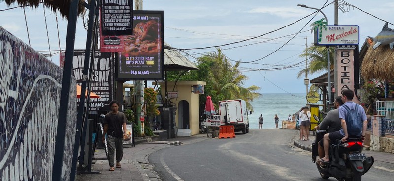 Leasehold - Rare Ultra-Prime Beachfront Land in Batu Bolong - 900 sqm Golden Investment Opportunity, Canggu, Bali
