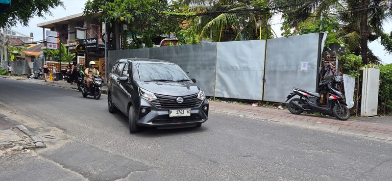 Leasehold - Rare Ultra-Prime Beachfront Land in Batu Bolong - 900 sqm Golden Investment Opportunity, Canggu, Bali