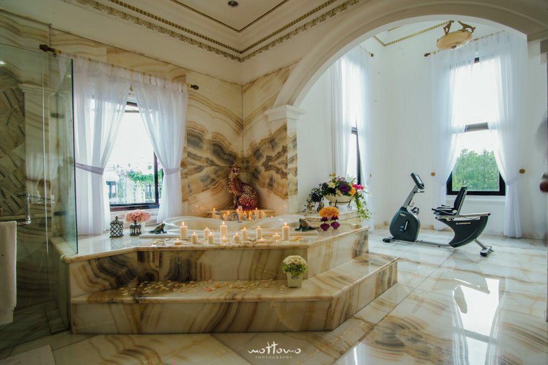 Dijual Mansion Premium di Daerah Sejuk-Furnished, A Private Mountain Estate with Unrivaled Panoramic Views