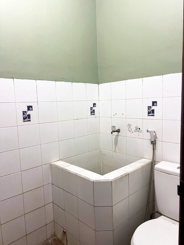 Rumah di Babatan Pratama Wiyung Surabaya Barat, Bagus + Terawat, SIAP HUNI