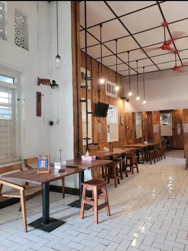 Dijual rumah komersil Surabaya pusat kota jl selamet