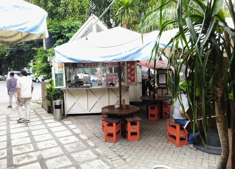 Dijual rumah komersil Surabaya pusat kota jl selamet