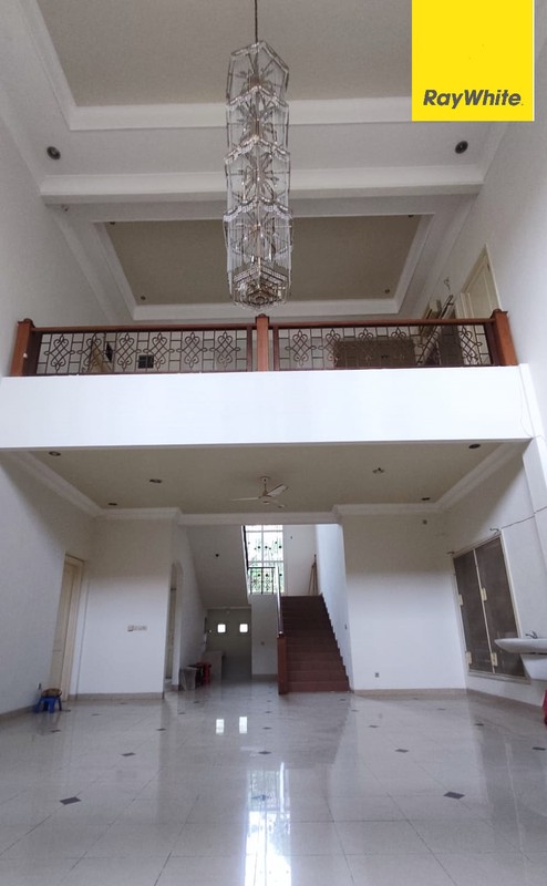 Rumah Dijual Di Central Park Regency Mulyosari Surabaya