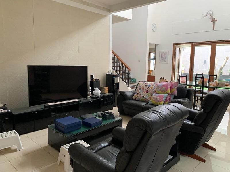 Rumah Bagus, Nyaman dan Asri, dalam Kawasan Elite di Bintaro Sektor 9