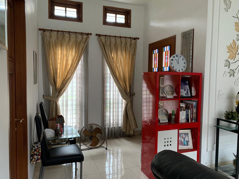 Rumah Bagus, Nyaman dan Asri, dalam Kawasan Elite di Bintaro Sektor 9