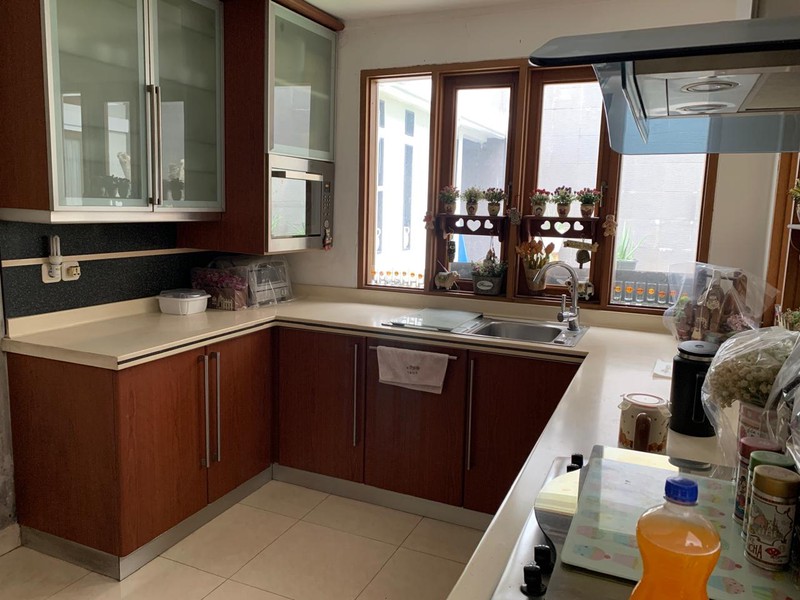 Rumah Bagus, Nyaman dan Asri, dalam Kawasan Elite di Bintaro Sektor 9