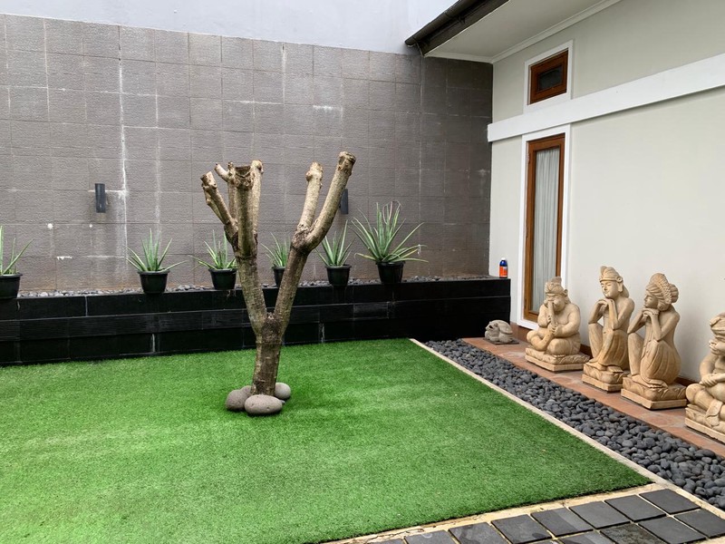 Rumah Bagus, Nyaman dan Asri, dalam Kawasan Elite di Bintaro Sektor 9