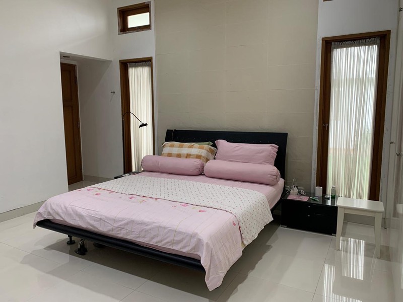 Rumah Bagus, Nyaman dan Asri, dalam Kawasan Elite di Bintaro Sektor 9